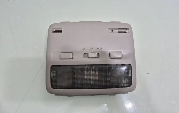 Toyota Avensis T250 Front seat light 17675013
