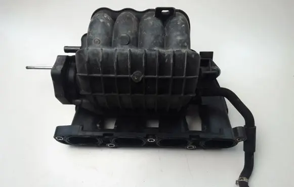 Suzuki Swift II Intake manifold 1058811S02