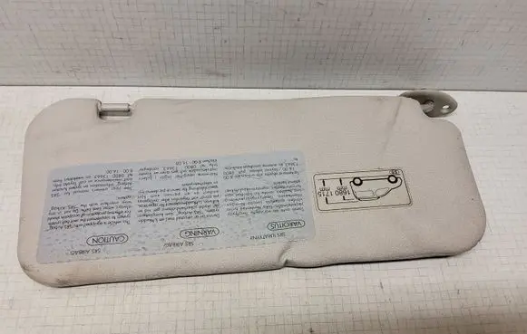 Toyota Yaris Sun visor