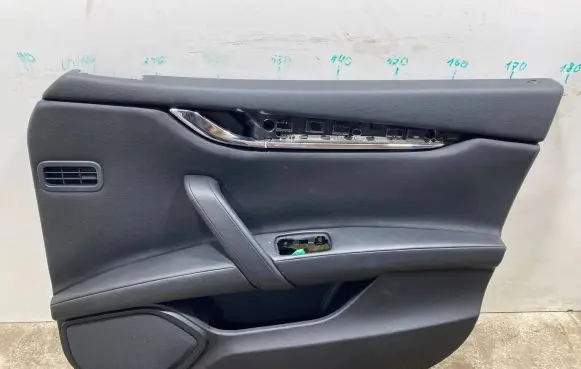 Maserati Quattroporte Front door card panel trim 06700127260