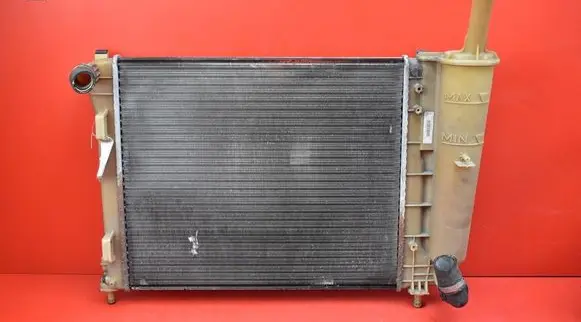 Ford Ka Coolant radiator 879560000
