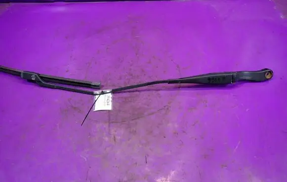 Fiat Doblo Front wiper blade arm
