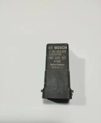 Nissan Qashqai Glow plug pre-heat relay 0281003070 20150417 110673774R