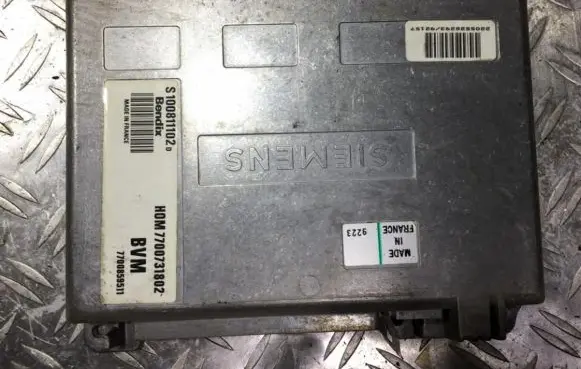 Renault 19 Engine control unit/module 7700859511 hom7700731802