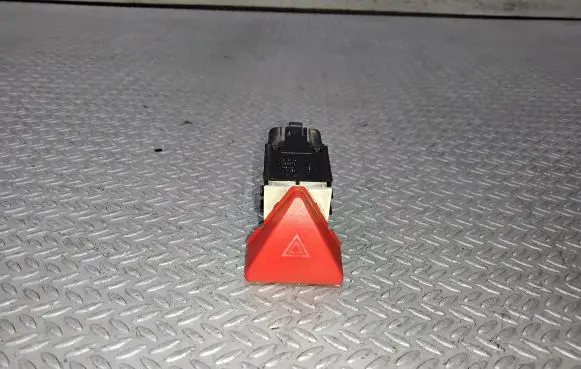 Volkswagen Caddy Hazard light switch 1T0953509