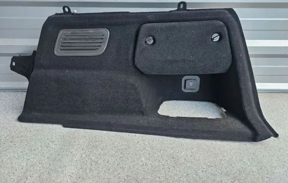 Alfa Romeo Stelvio Front door card panel trim 1561351190
