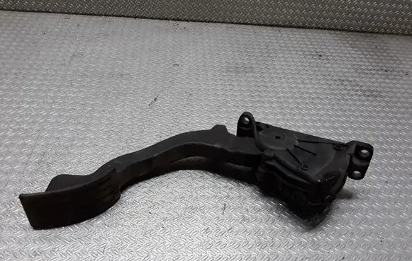 Ford Focus C-MAX Accelerator throttle pedal 3M519F836AF