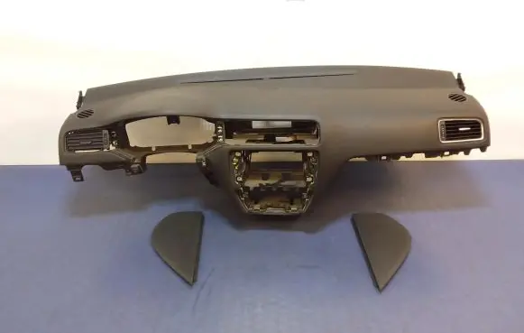 Volkswagen Jetta VI Dashboard
