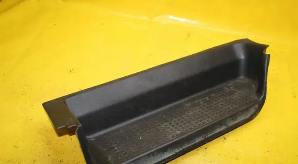 Volkswagen Multivan T4 Sill 701863736B