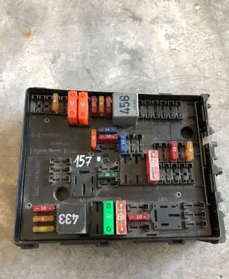Volkswagen Caddy Fuse box set 1K0937821A 1K0937819 1K1937521G