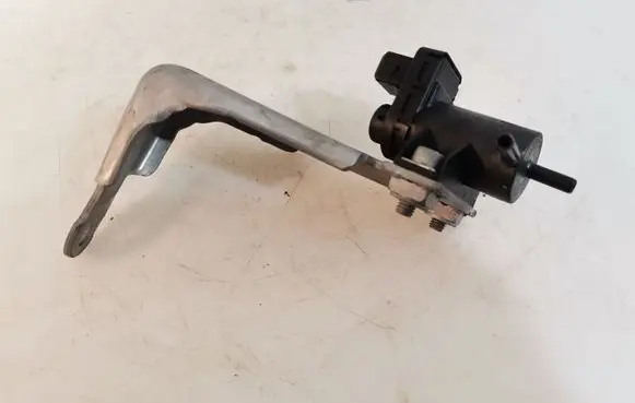 Renault Master III Vacuum valve 8200462162 7292R