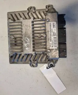 Ford Focus Engine control unit/module 8M5112A650BC