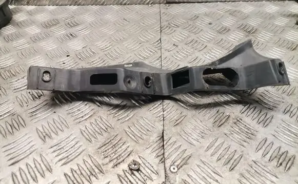 Volkswagen PASSAT B6 Front bumper mounting bracket 3c0807890