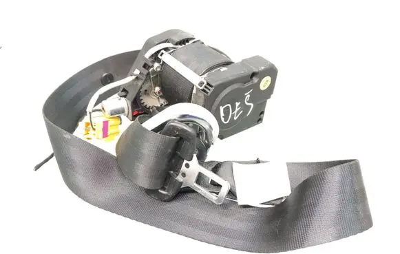 Volkswagen Caddy Front seatbelt 2K5857806
