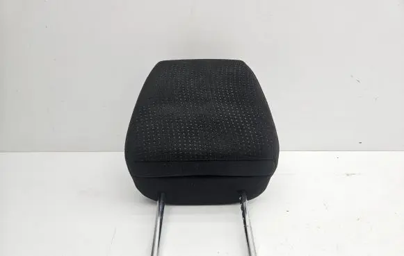 Honda CR-V Front seat headrest 