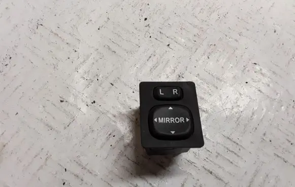 Toyota Corolla E120 E130 Wing mirror switch 183574 769746C