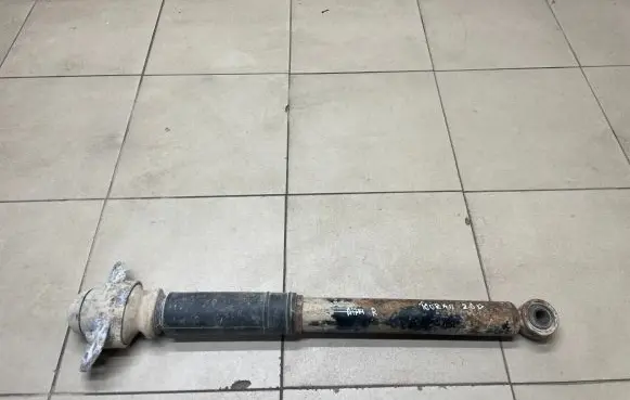 Volkswagen Touran I Rear shock absorber/damper