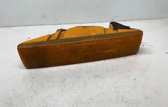 Ford Sierra Front indicator light 83BG13369AA