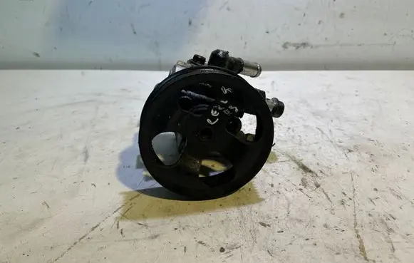 Lexus ES 250 - 300 - 330 Power steering pump 