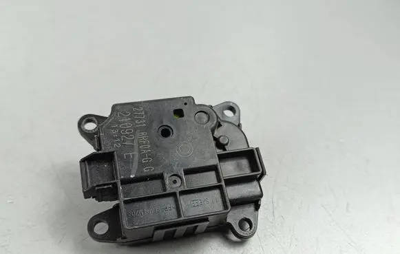 Mitsubishi Outlander IV Air flap motor/actuator 277316RF0A 13812 210927