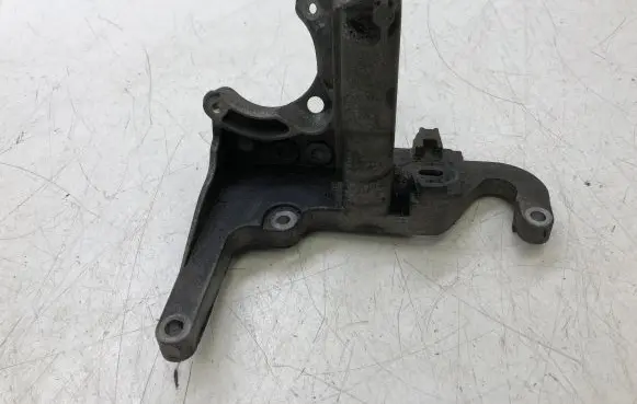 Volvo S60 Other engine bay part AV6Q9B470BB