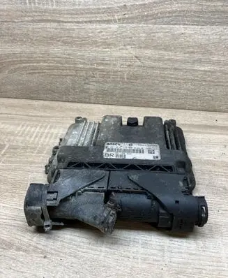 Opel Zafira B Engine control unit/module 55198922 0281012549