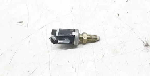 Toyota Avensis T220 Brake pedal sensor switch