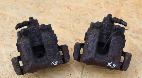 BMW X5 E53 Rear brake caliper 4212E53TYPRAWY