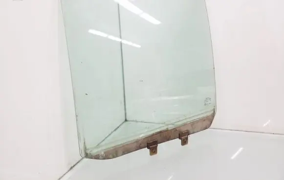 Opel Frontera B Rear door window glass 43R00082