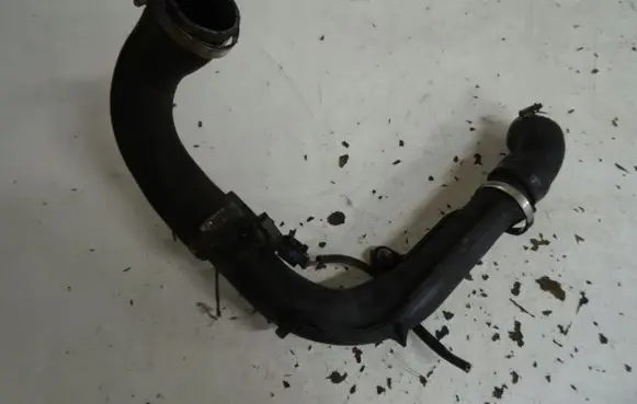 Volkswagen Scirocco Intercooler hose/pipe 1K0145770AE