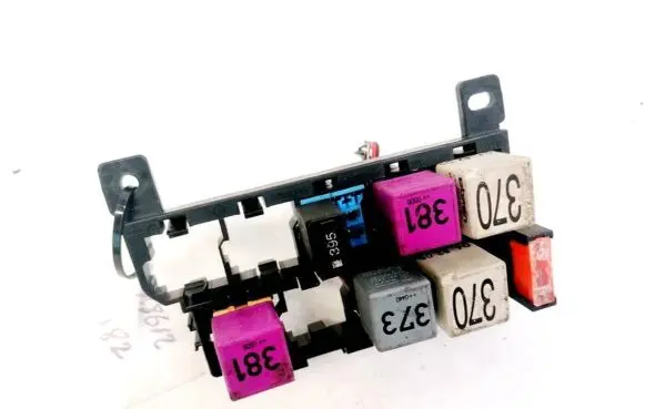Audi A6 S6 C6 4F Fuse box set 4F0937503