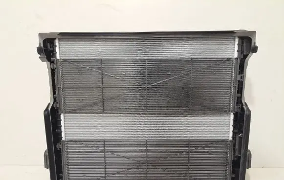 BMW 7 G70 Radiator set 5A187E4 5A18809