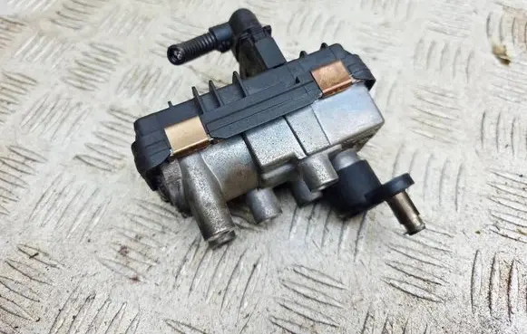 Mini One - Cooper Coupe R56 Turbine electric control actuator 6NW01043001 2143201