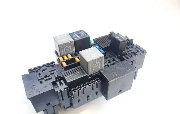 Mercedes-Benz C W205 Fuse box set a2229063202 161314071