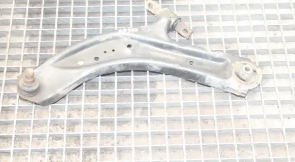 Nissan X-Trail T32 Front lower control arm/wishbone