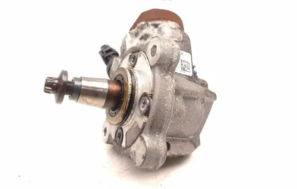 BMW 3 E90 E91 Fuel injection high pressure pump 7797874 0445010506