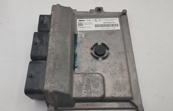 Peugeot 208 Engine control unit/module 9805895780 141472634 V29035181A