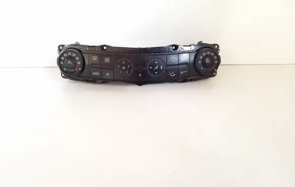 Mercedes-Benz E W211 Climate control unit 2118300090 00013004