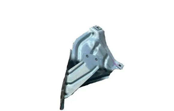 Opel Mokka Fender mounting bracket 95244755