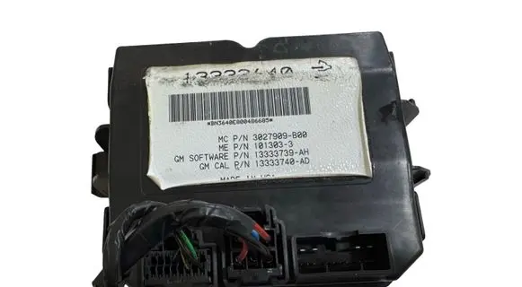 Opel Insignia A Tailgate/trunk control unit/module 13333640 3027909B00 1013033
