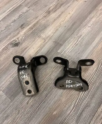 Toyota C-HR I Front door hinge set 