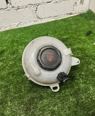 Skoda Karoq Coolant expansion tank/reservoir 5Q0121407M