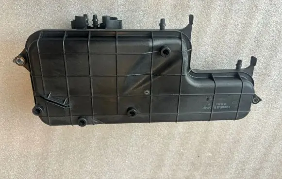 Vacuum air tank