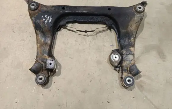 Volkswagen PASSAT B5 Front subframe