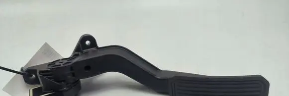 Cadillac DTS Pedal assembly 