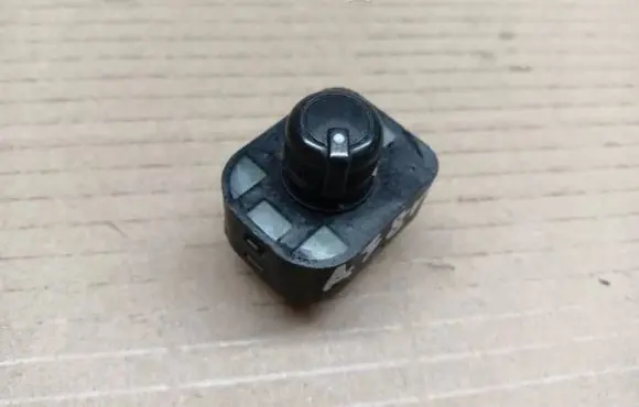 Audi A3 S3 8V Wing mirror switch 8V0959565A 061306S