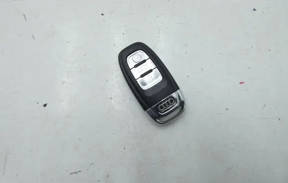 Audi A4 S4 B8 8K Ignition key/card 8K0959754H