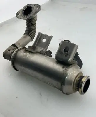 Ford Focus EGR valve cooler 4M5Q9F464BC