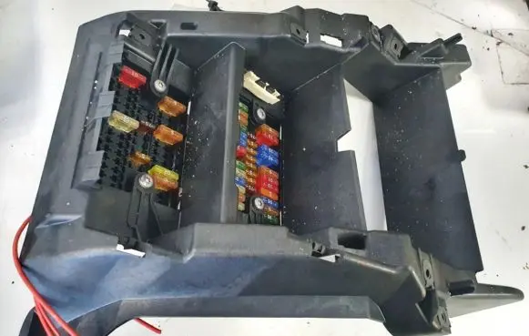 Volkswagen Transporter - Caravelle T5 Fuse box set
