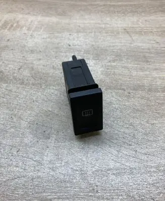 Volkswagen PASSAT B5 Windscreen/window heater switch 3B0959621C